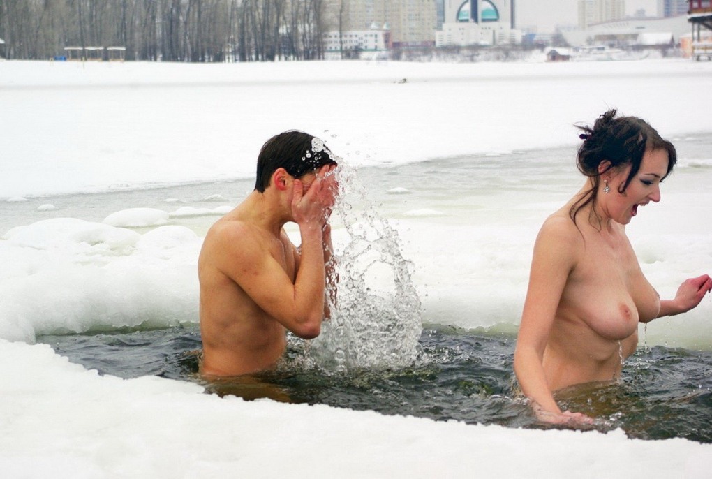 Крещение купание русские