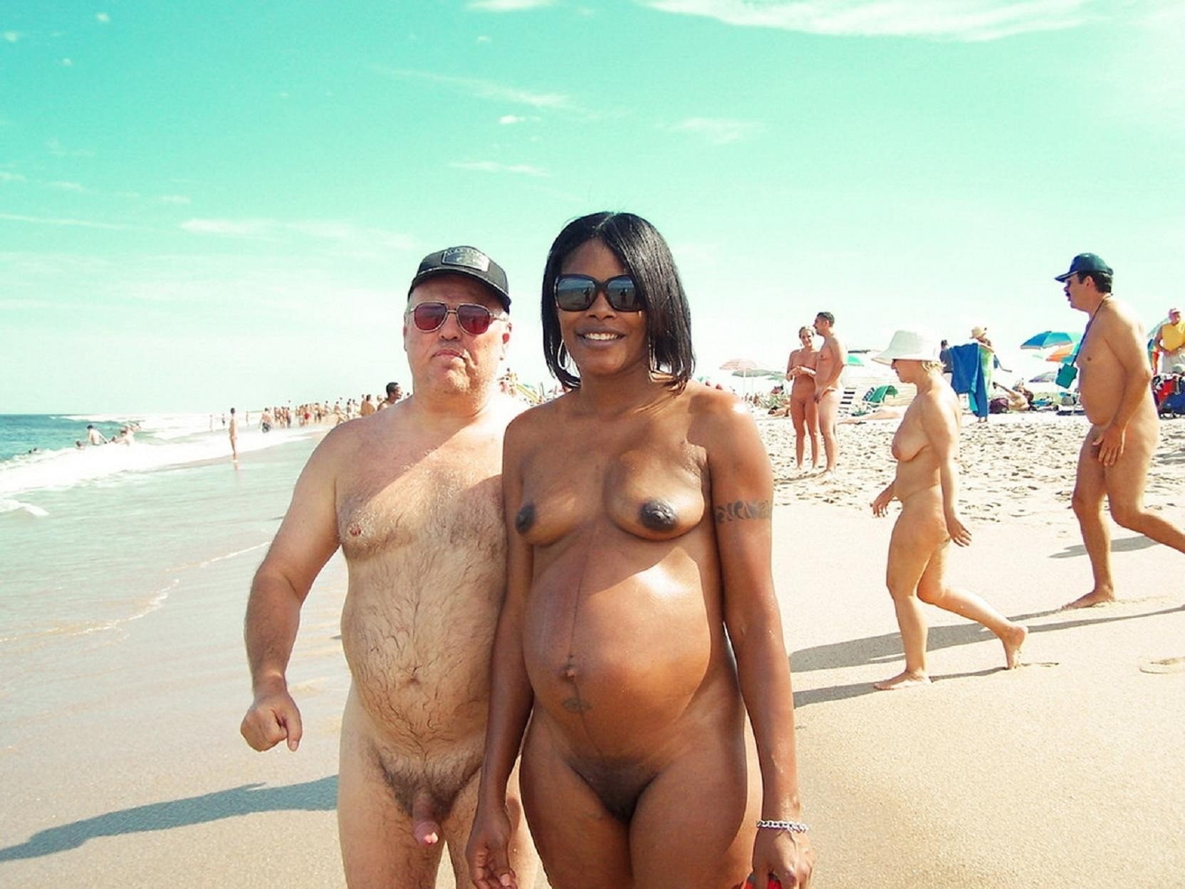 фото голая семья на нудистском пляже (120) фото