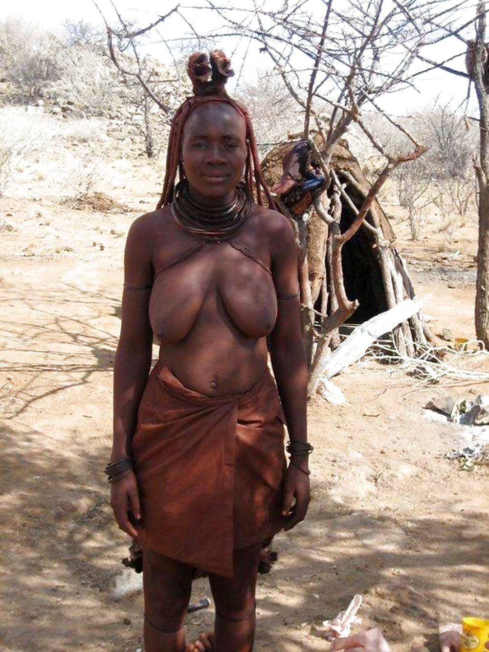 Женщины африканских племен голые