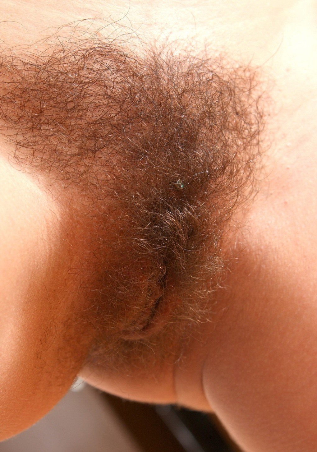 волосатые женщины с длинными волосами на пизде фото 105