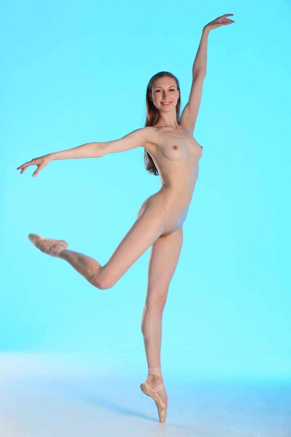 голые балерины с большой грудью фото 105