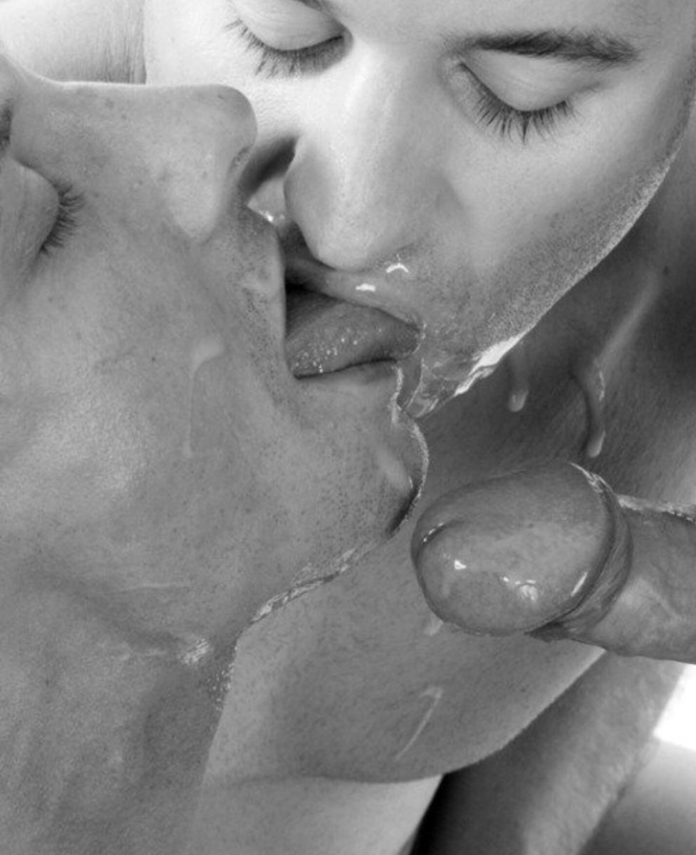 целует рот мужчины в сперме фото 9