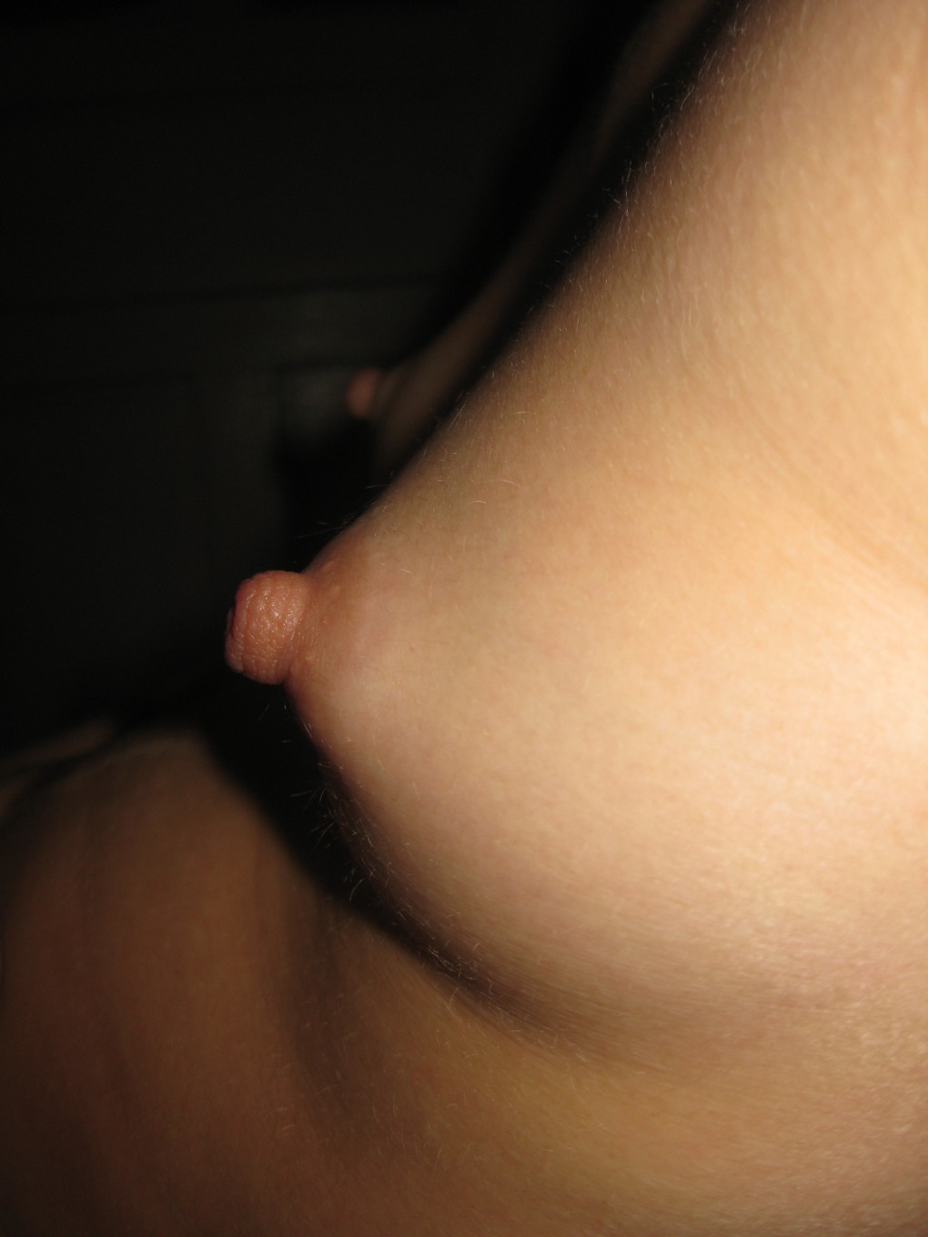 маленькая торчащая грудь порно видео фото 97