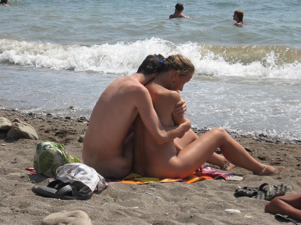 нудистский пляж сочи порно онлайн. Порно ролики с нудистский пляж сочи в хорошем HD качестве.