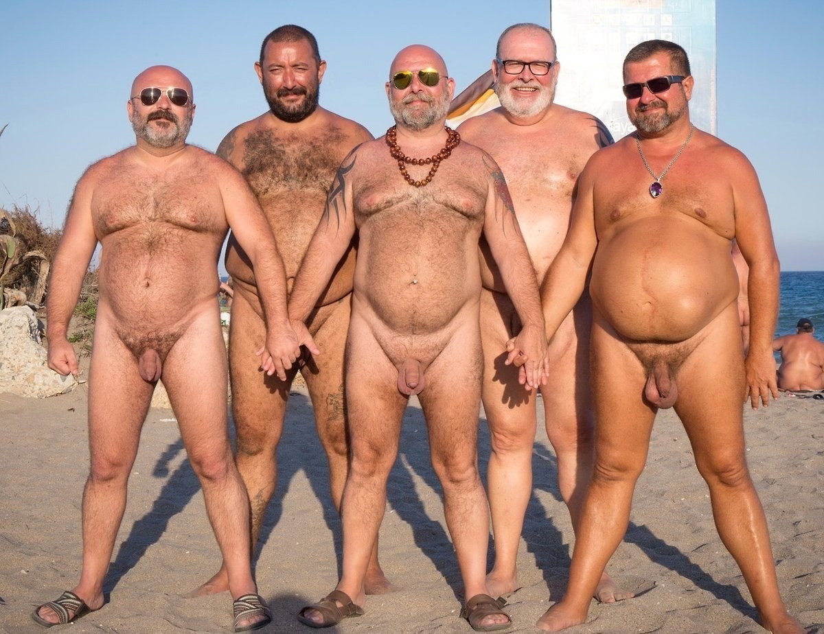 Порно толстые нудисты на пляже: видео найдено