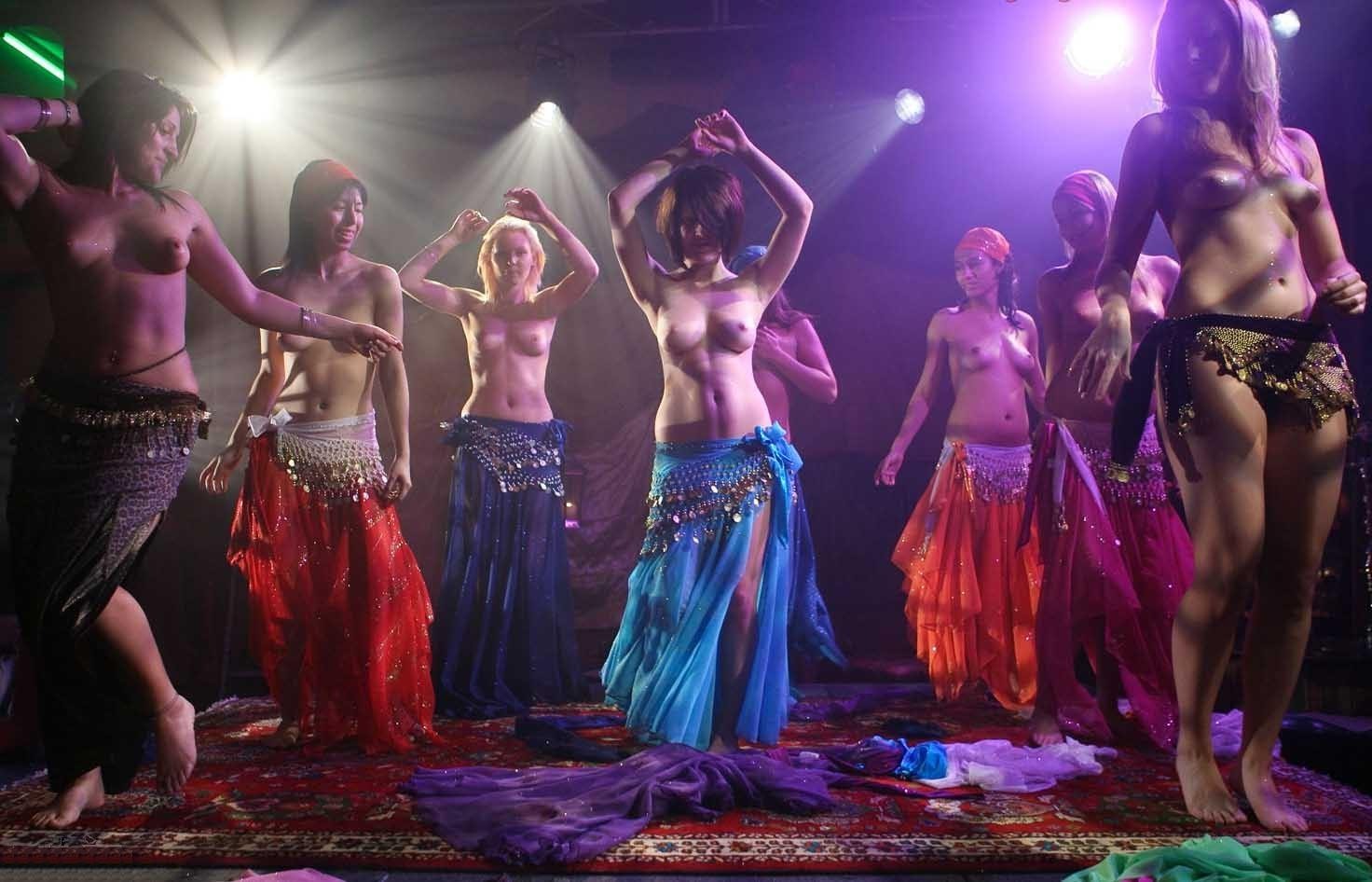 Belly dance nacked