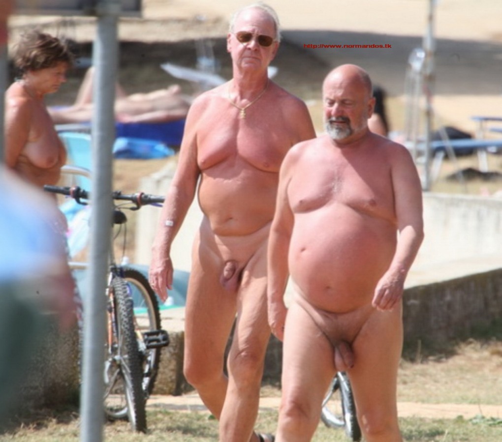 пожилые голые мужики фото 24