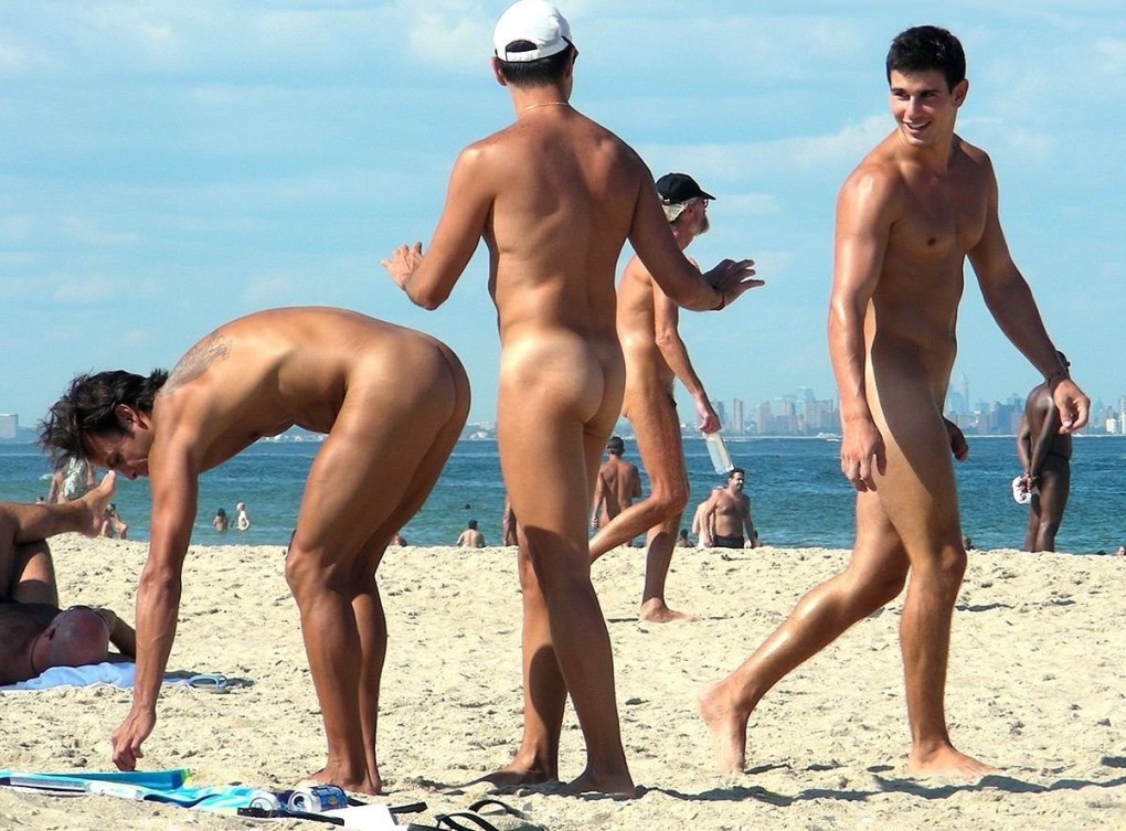 Фото голых мужиков на пляже